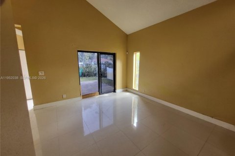 Adosado en alquiler en Lauderhill, Florida, 3 dormitorios, 78.87 m2 № 2006458 - foto 9