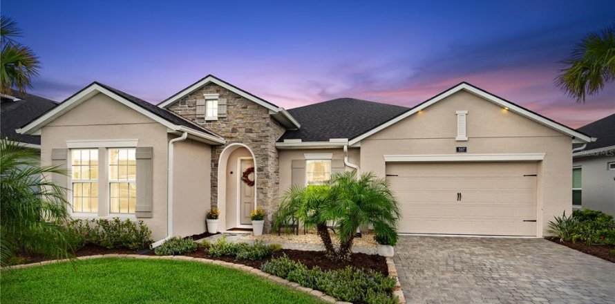 House in Daytona Beach, Florida 3 bedrooms, 183.85 sq.m. № 1444943