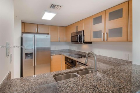 Condominio en venta en Miami, Florida, 1 dormitorio, 73.49 m2 № 1728270 - foto 6