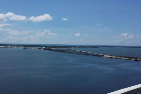Condominio en venta en Miami, Florida, 1 dormitorio, 73.49 m2 № 1728270 - foto 1
