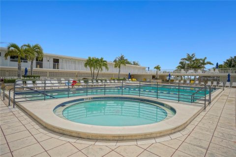 Copropriété à louer à Miami Beach, Floride: 1 chambre, 73.39 m2 № 1934908 - photo 15