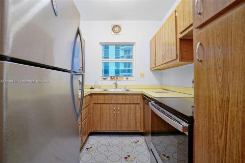 Copropriété à louer à Miami Beach, Floride: 1 chambre, 73.39 m2 № 1934908 - photo 6