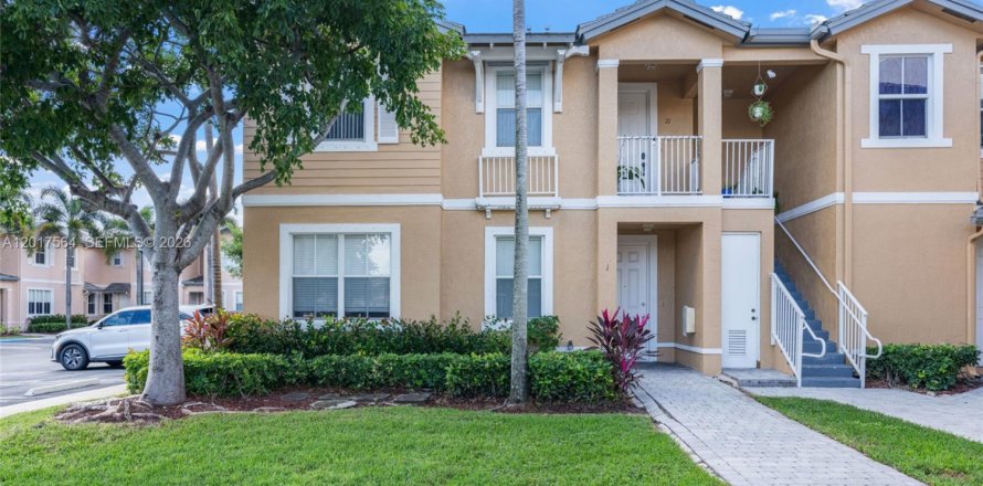 Condo in Homestead, Florida, 3 bedrooms  № 2083951