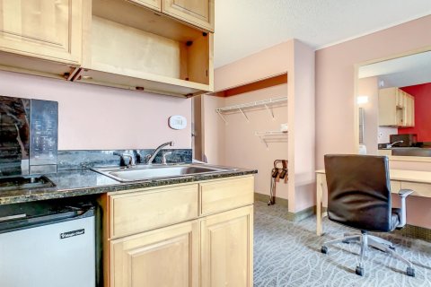 Снять в аренду квартиру в Киссимми, Флорида 1256.04м2, № 1007727 - фото 1