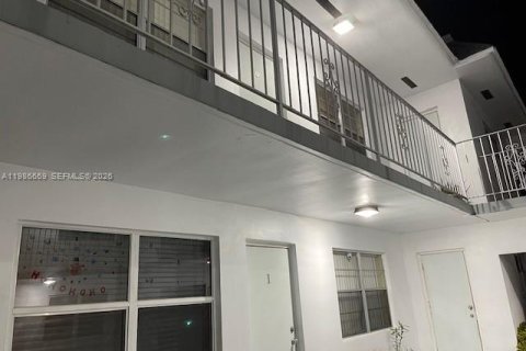 Купить виллу или дом в Холливуд, Флорида 1 спальня, 52.21м2, № 2048367 - фото 7