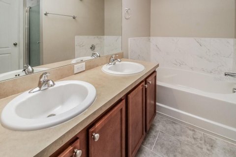 Villa ou maison à louer à Sanford, Floride: 3 chambres, 163.14 m2 № 1905278 - photo 11