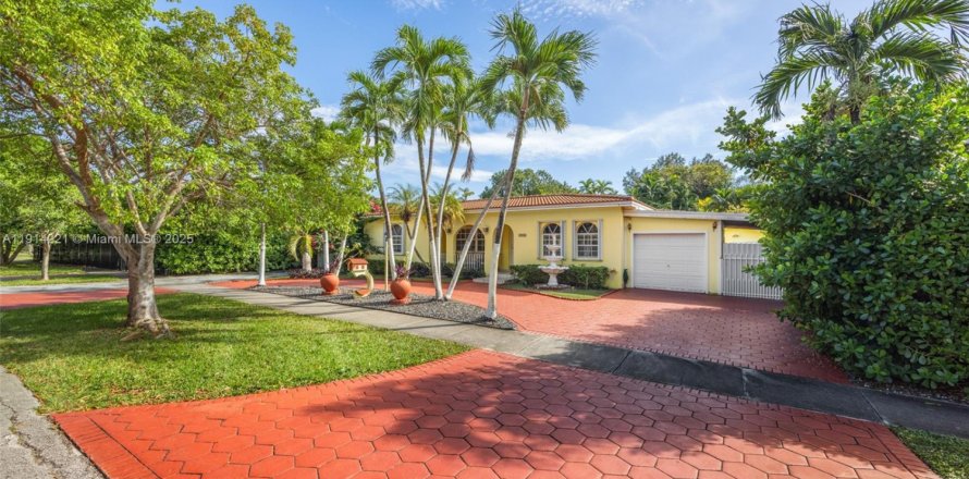 Land in Miami, Florida № 1969902