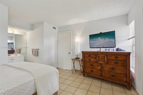 Condominio en venta en Coral Springs, Florida, 2 dormitorios, 71.35 m2 № 2059419 - foto 25