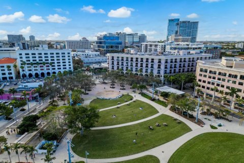 Copropriété à vendre à West Palm Beach, Floride: 4 chambres, 271.18 m2 № 913381 - photo 1