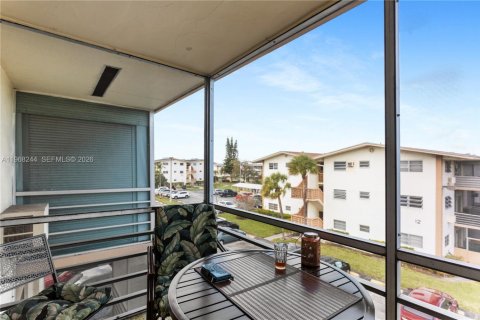 Condominio en venta en Miami, Florida, 2 dormitorios, 82.03 m2 № 2029363 - foto 17