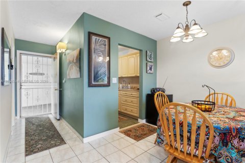 Condominio en venta en Miami, Florida, 2 dormitorios, 82.03 m2 № 2029363 - foto 4