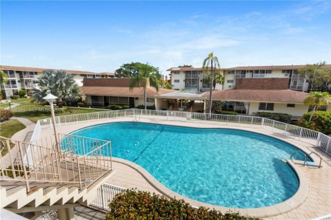 Condominio en venta en Miami, Florida, 2 dormitorios, 82.03 m2 № 2029363 - foto 18