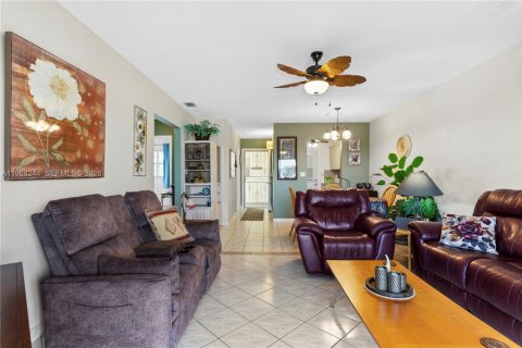 Condominio en venta en Miami, Florida, 2 dormitorios, 82.03 m2 № 2029363 - foto 7