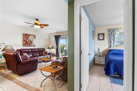 Condominio en venta en Miami, Florida, 2 dormitorios, 82.03 m2 № 2029363 - foto 14