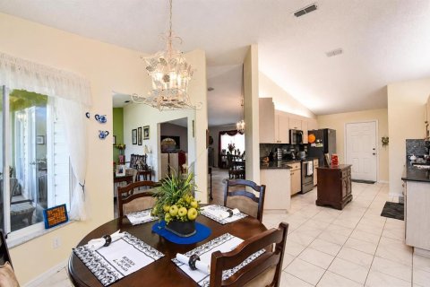 Villa ou maison à vendre à Summerfield, Floride: 3 chambres, 218.23 m2 № 2149396 - photo 11