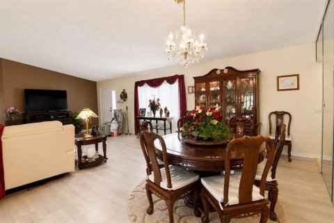 Villa ou maison à vendre à Summerfield, Floride: 3 chambres, 218.23 m2 № 2149396 - photo 15