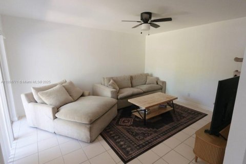 Villa ou maison à louer à Plantation, Floride: 2 chambres, 116.96 m2 № 1930352 - photo 10
