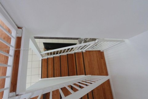 Villa ou maison à louer à Plantation, Floride: 2 chambres, 116.96 m2 № 1930352 - photo 9
