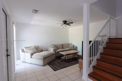 Villa ou maison à louer à Plantation, Floride: 2 chambres, 116.96 m2 № 1930352 - photo 6
