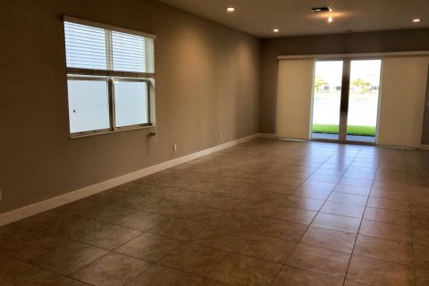 Casa en alquiler en Lake Worth, Florida, 3 dormitorios, 185.8 m2 № 2278698 - foto 9