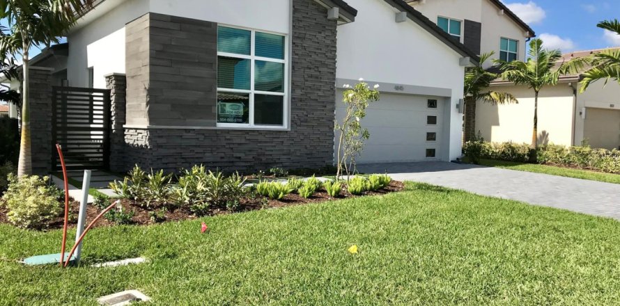 Casa en Lake Worth, Florida 3 dormitorios, 185.8 m2 № 2278698