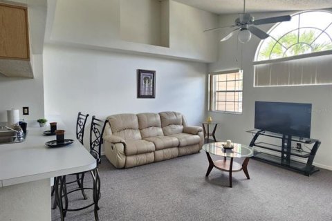 Condo in Kissimmee, Florida, 2 bedrooms № 2142648 - photo 6