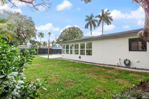 Villa ou maison à louer à Fort Lauderdale, Floride: 3 chambres, 162.3 m2 № 2056765 - photo 13