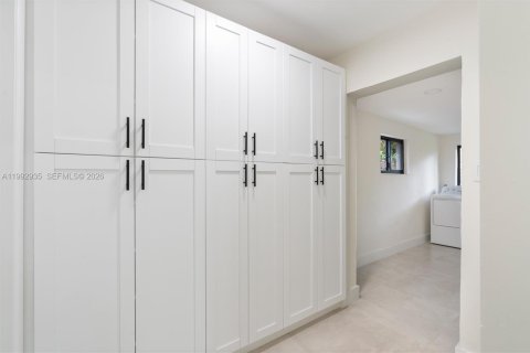 Villa ou maison à louer à Fort Lauderdale, Floride: 3 chambres, 162.3 m2 № 2056765 - photo 6