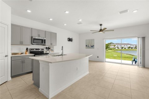 Townhouse in Nokomis, Florida 3 bedrooms, 131.18 sq.m. № 2167061 - photo 10