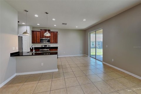 Villa ou maison à louer à Parrish, Floride: 3 chambres, 118.08 m2 № 2386702 - photo 3