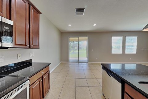 Villa ou maison à louer à Parrish, Floride: 3 chambres, 118.08 m2 № 2386702 - photo 4