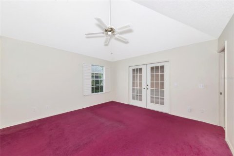Condo in Sarasota, Florida, 2 bedrooms  № 1887098 - photo 27