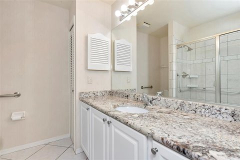 Condo in Sarasota, Florida, 2 bedrooms  № 1887098 - photo 22