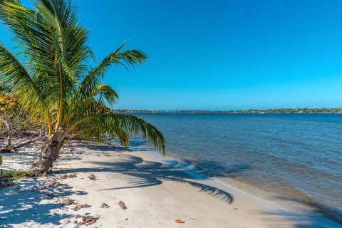Condominio en venta en Stuart, Florida, 2 dormitorios, 96.99 m2 № 1081363 - foto 1