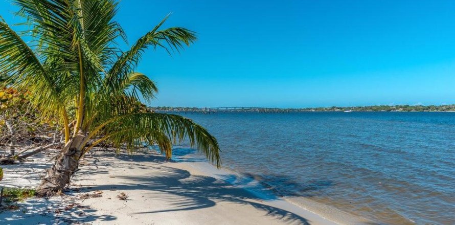 Condominio en Stuart, Florida, 2 dormitorios  № 1081363