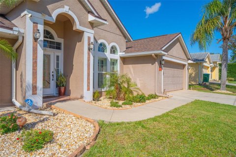 Villa ou maison à vendre à Deltona, Floride: 3 chambres, 198.25 m2 № 2152399 - photo 4