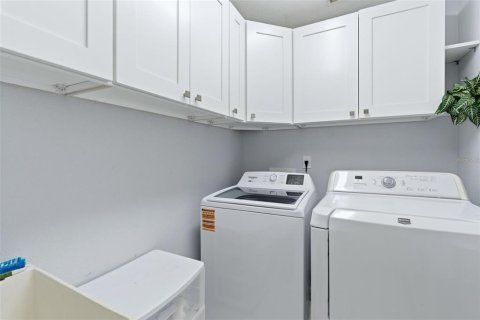 Villa ou maison à vendre à Deltona, Floride: 3 chambres, 198.25 m2 № 2152399 - photo 22