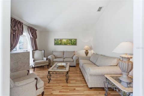 Villa ou maison à vendre à Deltona, Floride: 3 chambres, 198.25 m2 № 2152399 - photo 7