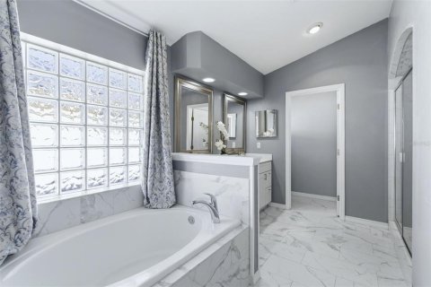 Villa ou maison à vendre à Deltona, Floride: 3 chambres, 198.25 m2 № 2152399 - photo 16