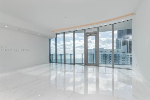 Condo in Sunny Isles Beach, Florida, 2 bedrooms  № 2053853 - photo 10