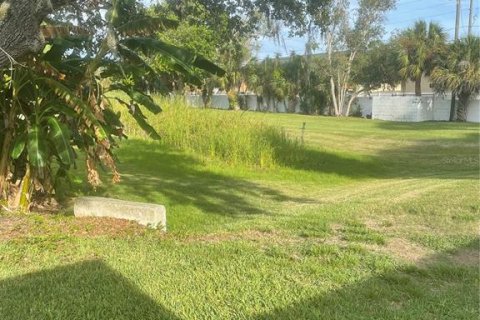 House in Saint Petersburg, Florida 2 bedrooms, 102.19 sq.m. № 1724408 - photo 3