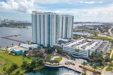 Condominio en venta en Daytona Beach, Florida, 3 dormitorios, 193.14 m2 № 1648746 - foto 2