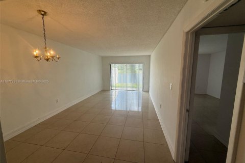Copropriété à louer à Fort Lauderdale, Floride: 1 chambre, 65.22 m2 № 1928783 - photo 2