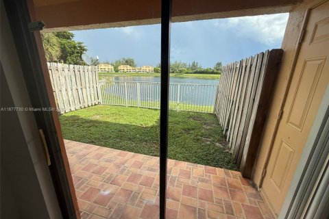 Copropriété à louer à Fort Lauderdale, Floride: 1 chambre, 65.22 m2 № 1928783 - photo 7