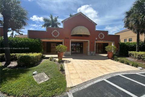 Copropriété à louer à Fort Lauderdale, Floride: 1 chambre, 65.22 m2 № 1928783 - photo 8