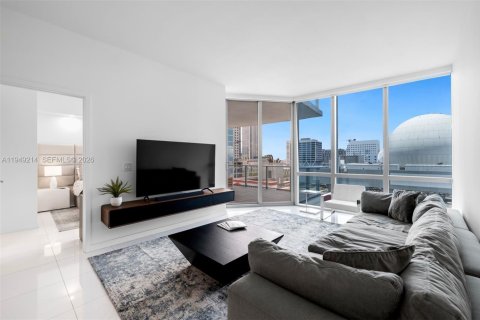 Снять в аренду кондоминиум в Майами, Флорида 2 спальни, 138.52м2, № 2005101 - фото 7