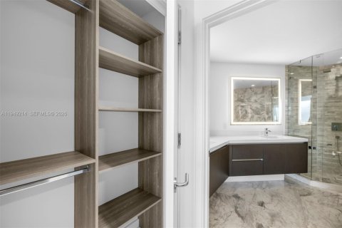 Снять в аренду кондоминиум в Майами, Флорида 2 спальни, 138.52м2, № 2005101 - фото 23