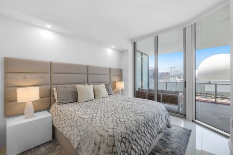 Снять в аренду кондоминиум в Майами, Флорида 2 спальни, 138.52м2, № 2005101 - фото 18