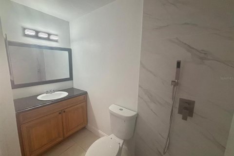 Condo in Kissimmee, Florida, 2 bedrooms  № 2226558 - photo 20