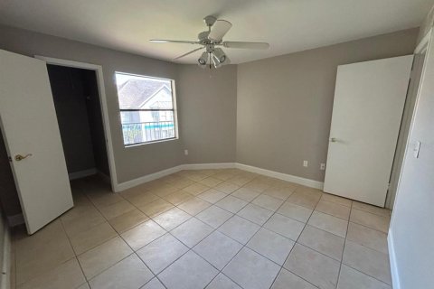 Condo in Kissimmee, Florida, 2 bedrooms  № 2226558 - photo 27